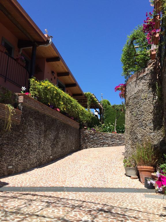 Etma Bed and Breakfast SantʼAlfio Buitenkant foto