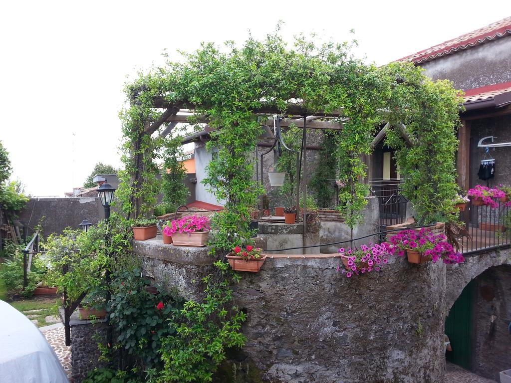 Etma Bed and Breakfast SantʼAlfio Buitenkant foto