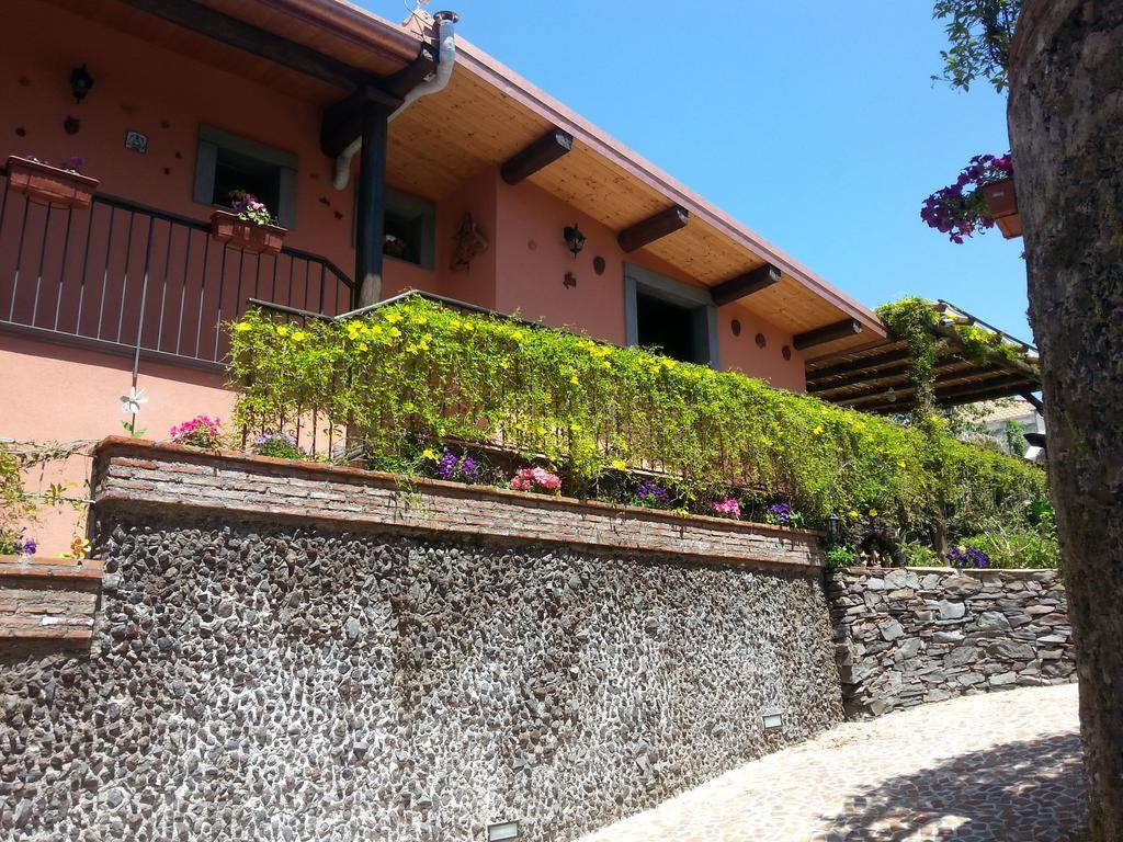 Etma Bed and Breakfast SantʼAlfio Buitenkant foto